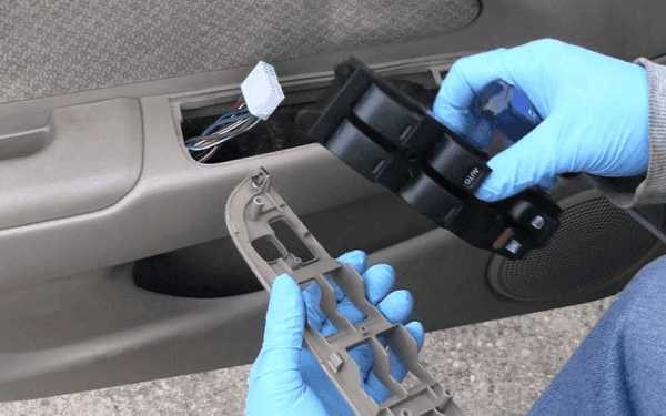 Cara Mengatasi Power Window Macet | Astra Daihatsu